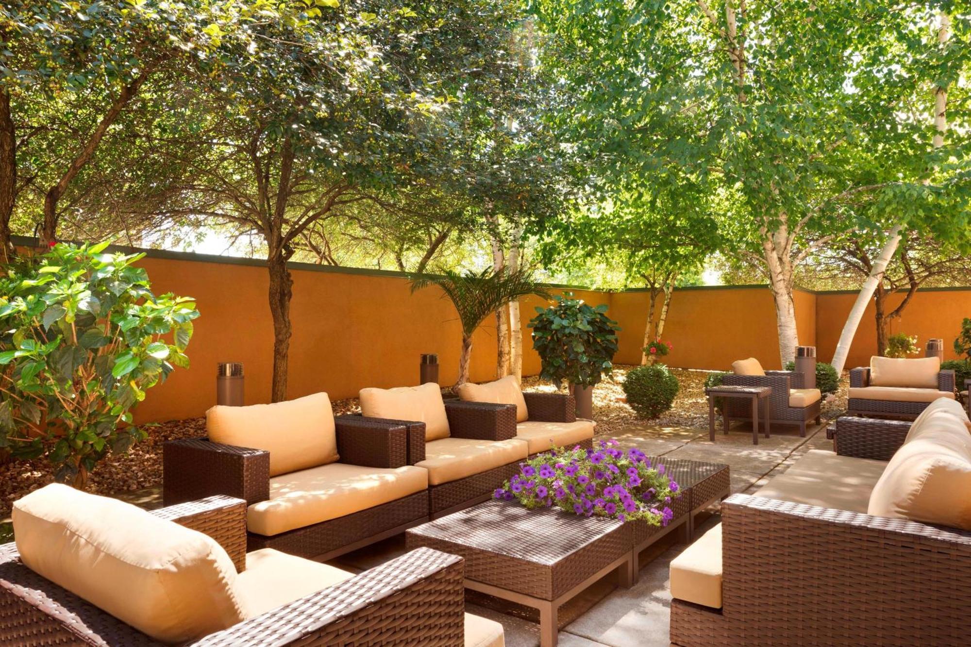 Courtyard By Marriott Bloomington Normal Otel Dış mekan fotoğraf