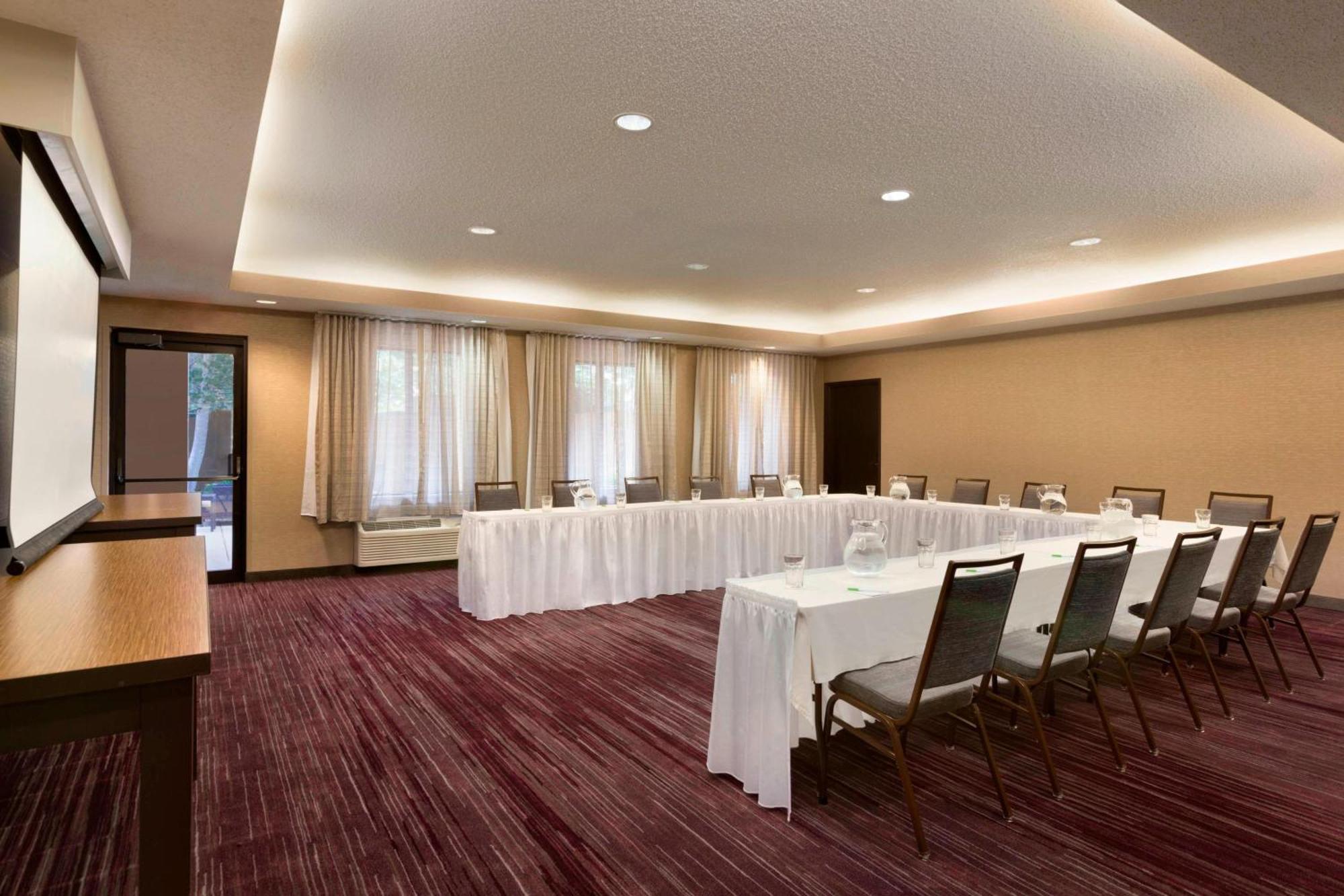 Courtyard By Marriott Bloomington Normal Otel Dış mekan fotoğraf