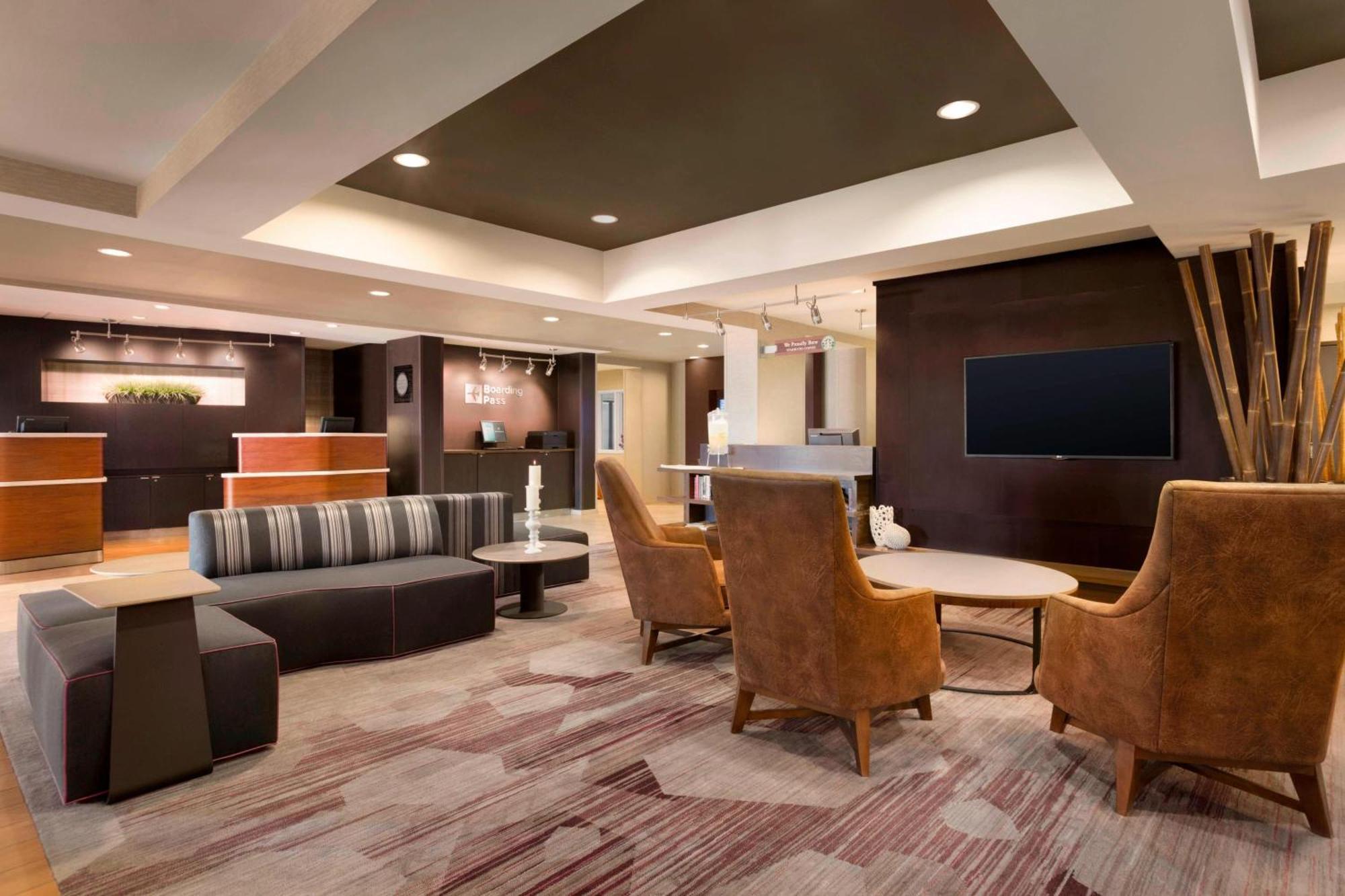 Courtyard By Marriott Bloomington Normal Otel Dış mekan fotoğraf