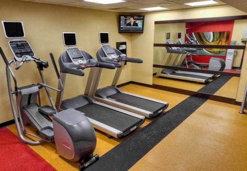 Courtyard By Marriott Bloomington Normal Otel Dış mekan fotoğraf